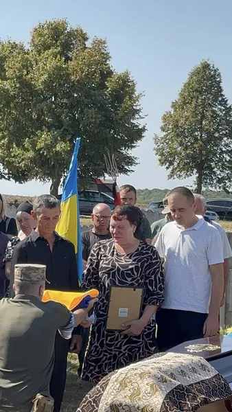 У Луцькому районі попрощалися із воїном Вадимом Бортніком (фото)