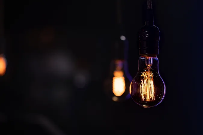 💡З обмеженнями весь день: графіки відключення світла на Волині на 4 липня