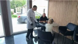 150 круасанів щодня: у Горохові відкрили соціальну кав'ярню, де працюють люди з інвалідністю (фото, відео)