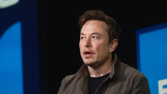 Маск розпорядився обмежити роботу Starlink для України, – WSJ