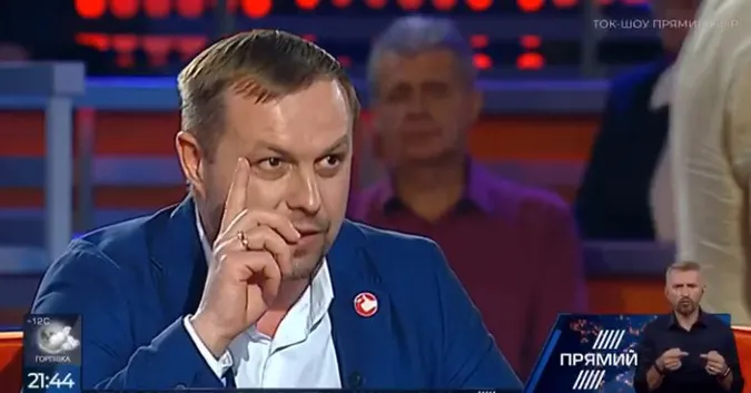 Є сенс зробити крок назад, – волинський політолог про забезпечення стійкості держави (відео)