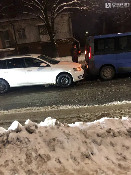 Рух ускладнений: у Луцьку на Львівській – ДТП (фото)