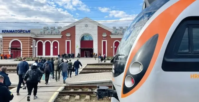 Залізничне сполучення з Донеччиною призупинили