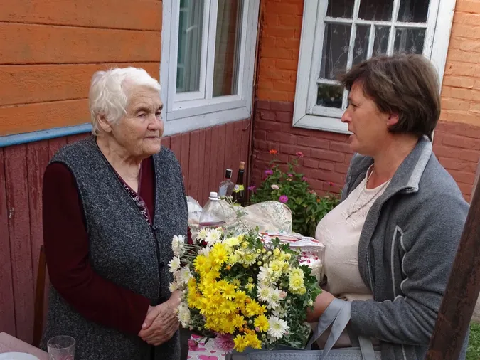 Має чотирьох онуків та дев'ятьох правнуків: волинянка відзначила 90-річний ювілей (фото)