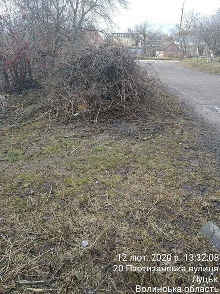Лучан оштрафували за сміття у дворах (фото)