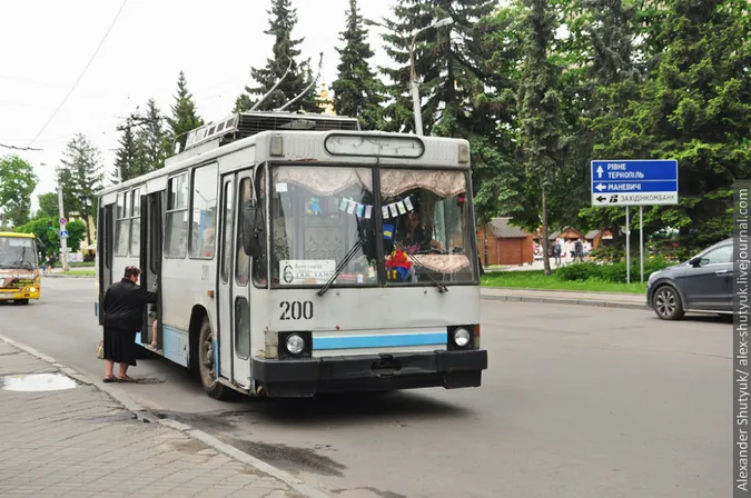 ЛПЕ хоче підлаштувати графік руху під великі підприємства міста