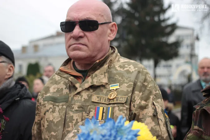У Луцьку поклали квіти до стели загиблим захисникам України (фото, відео)