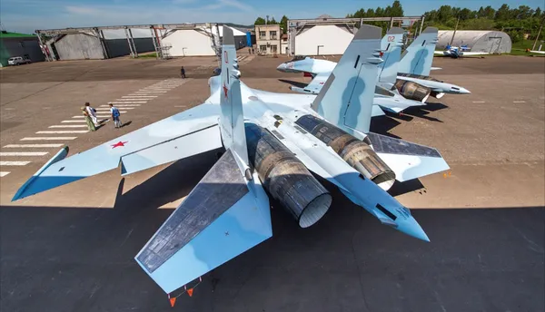 Росія передала Ірану винищувачі Су-35