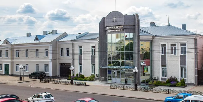 Повідомили про замінування будівлі суду в центрі Луцька