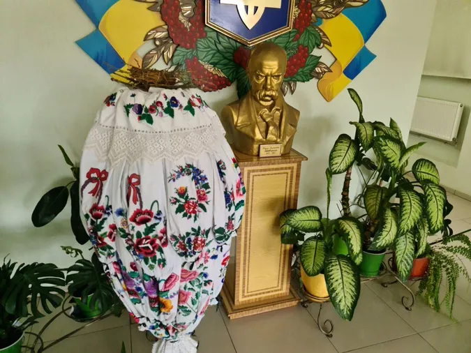 У Підгайцях підготували святкову фотозону з велетенськими писанками (фото)