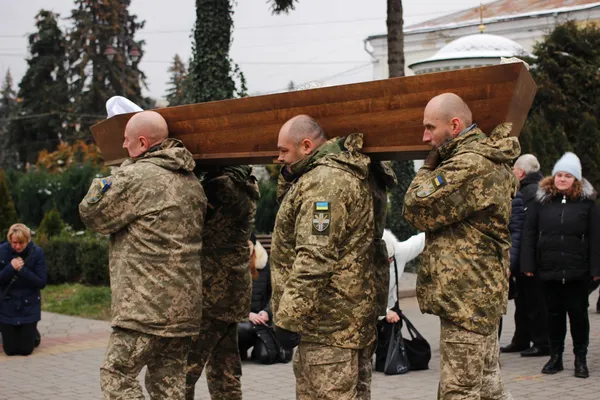 У Луцьку попрощалися з молодим воїном Іваном Газюком: він загинув за нас (фото, відео)