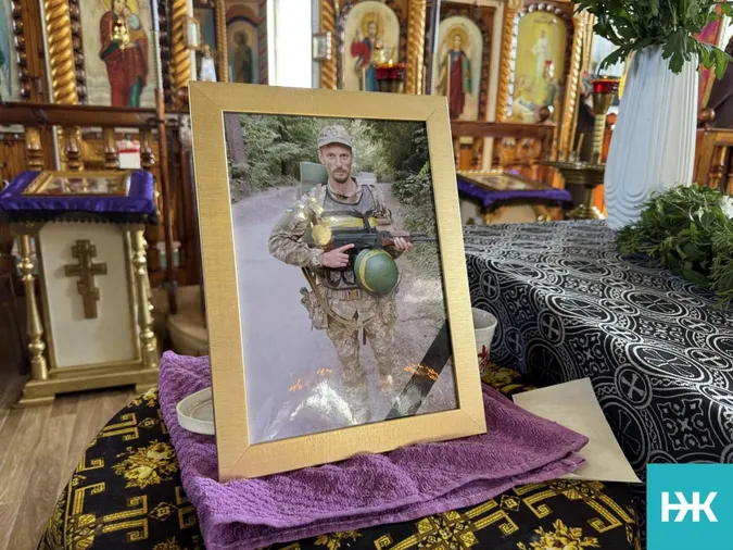 Назавжди 40: на Волині попрощалися із полеглим воїном Євгеном Шмигельським (фото)