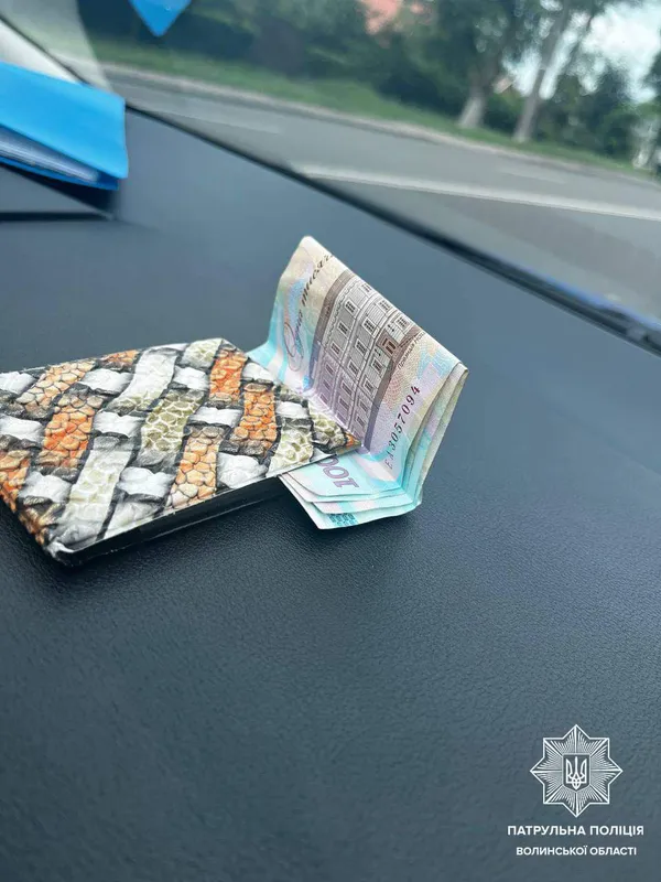 «Світить» термін: у Луцьку п'яний водій хотів відкупитись від патрульних (фото)