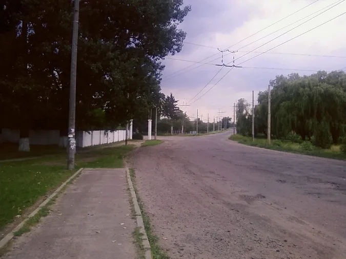 У Вересневому не ремонтують доріг через відсутність каналізаційних мереж