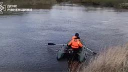 Водолази, дрони та кінологи: на Рівненщині третю добу шукають зниклу 4-річну дитину (відео)