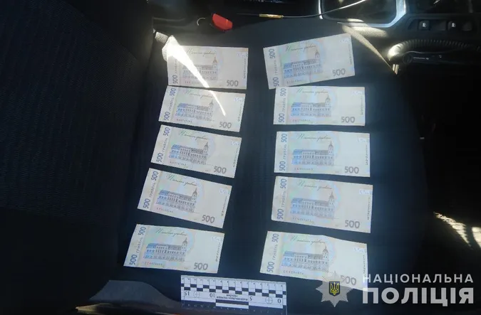 У Нововолинську п'яний водій за 5 тисяч намагався відкупитися від патрульних (фото)