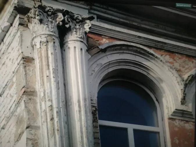 «Теплі» світлини: який він жовтогарячий осінній Луцьк