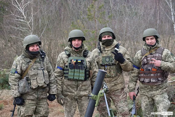 На Волині воїни ТРО тренуються палити групові та одиночні цілі противника (фото)