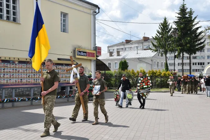 У Луцьку провели в останню путь захисника Сергія Геру (фото)