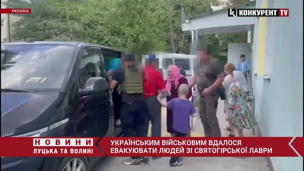 Зі Святогірської Лаври евакуювали людей (відео)
