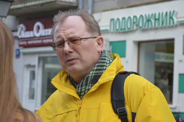 Vox populi: граблі, віники й лопати – чи підтримують лучани генеральне прибирання (фото)
