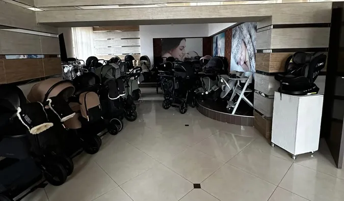 На Волині продають завод з виготовлення дитячих візочків (фото)