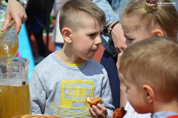 Більше тисячі учасників: як пройшов фестиваль родинної єдності у Луцьку