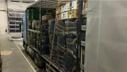Косметика, хімія, продукти: в «Ягодині» знайшли «лівий» товар на 2,3 мільйона гривень (фото)