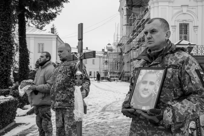 У Луцьку попрощалися з полеглим на Херсонщині 24-річним Юрієм Волошиним