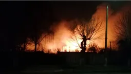 У Луцьку – пожежа, горить луг у районі вулиці Чернишевського (фото)