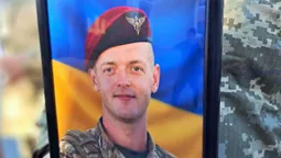 Останніми словами були «пізніше наберу»: Ковель прощався із загиблим воїном Віктором Лєньо (фото)