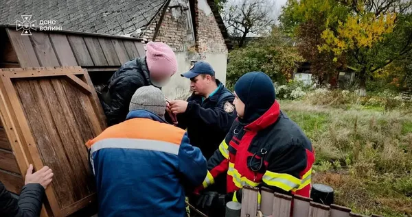 На Волині 61-річна жінка впала у 12-метровий колодязь (фото)