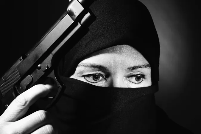 Оскаженілі «терористки» у волинських маршрутках