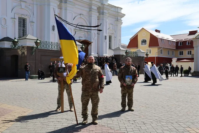 У Луцькій громаді попрощалися з Героєм Олександром Коханюком (фото)