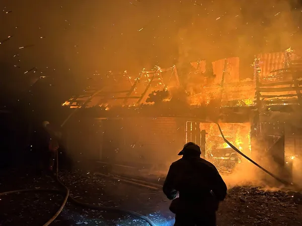 На Волині згоріла господарська будівля (фото)