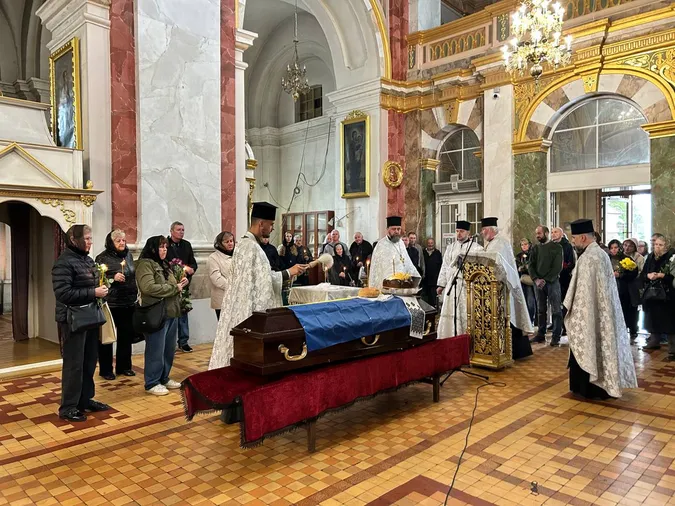Загинув на Донбасі: у Луцьку попрощались з Героєм Андрієм Васюрою (фото)