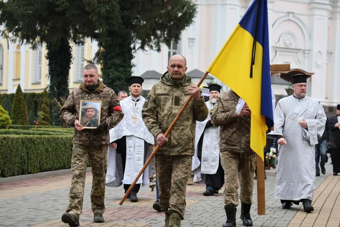 Загинув на Донеччині: лучани попрощалися із полеглим захисником Сергієм Коровіцьким (фото)