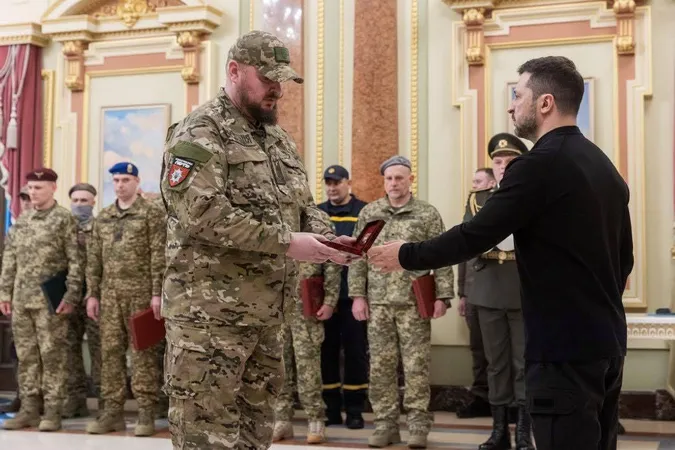 Майор поліції з Волині отримав нагороду з рук президента (фото)