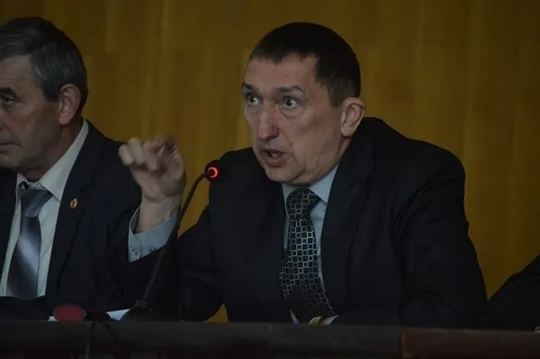 В обласній «Батьківщині» пояснили відставку Кіндера 