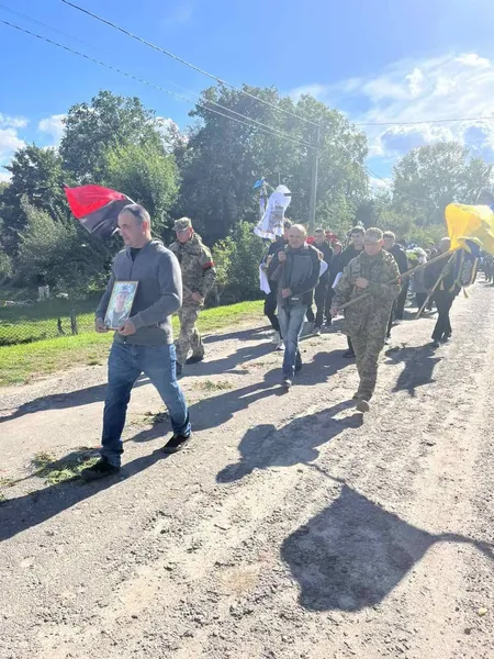 На Волині попрощалися із 33-річним Героєм Володимиром Теслюком (фото)