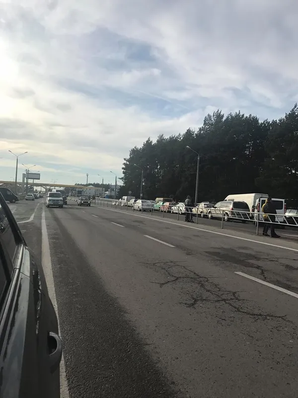 На «Ягодині» вкрали нові дорожні знаки (фото)