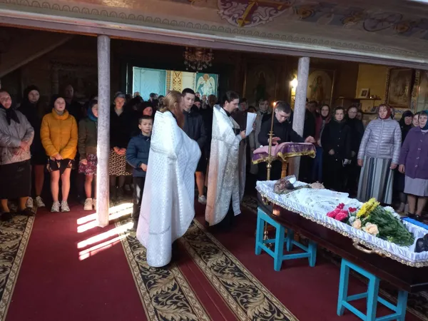 Вербна неділя у жалобі: на Волині попрощалися з 30-річним воїном Миколою Миронюком (фото)