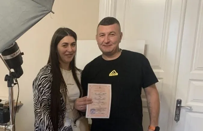 💍Після «так» – за новими документами: молодята з Волині у день весілля завітали до міграційної служби
