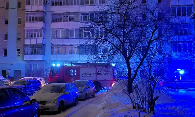 Вночі у Луцьку горіла квартира – загинула жінка (фото)