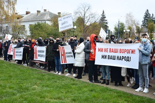 Вони просили, але їх не почули... Як підприємці масово протестували у Луцьку (РЕПОРТАЖ)