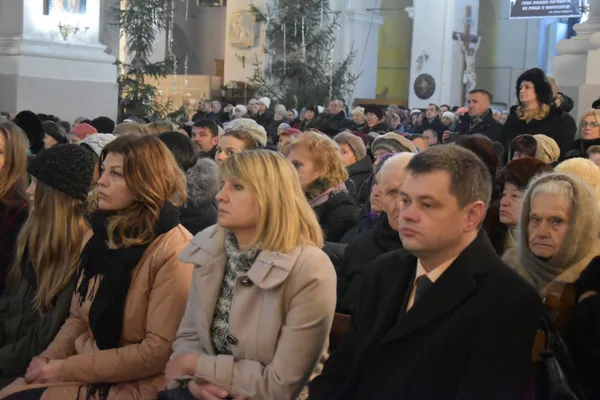 У луцькому храмі відбулась святкова меса (ФОТО)