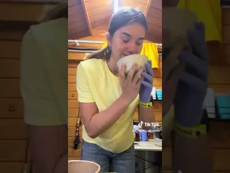 🥟 У Луцьку приготували незвичне «чізі» з пельменями (відео)