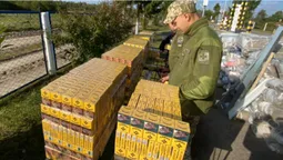 Забите сигаретами: на Волині в авто виявили подвійне дно (фото, відео)