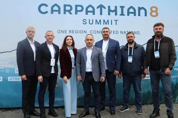 Волинь долучилася до першого саміту «Карпатської вісімки»: які країни об’єдналися (фото)