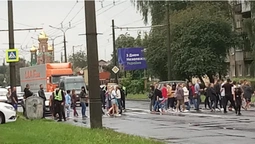 Лучани два роки просили світлофор на переході, де загинула дитина (відео)